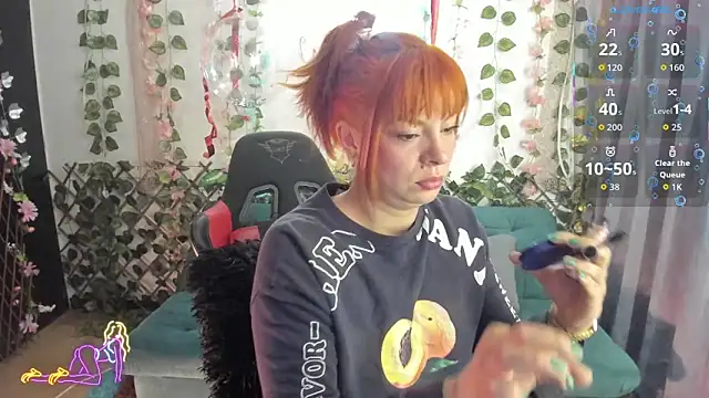 Snapshot of cocochanell6666 chatting on September 30, 9:15 am cocochanell6666 online show from September 30, 9:15 am