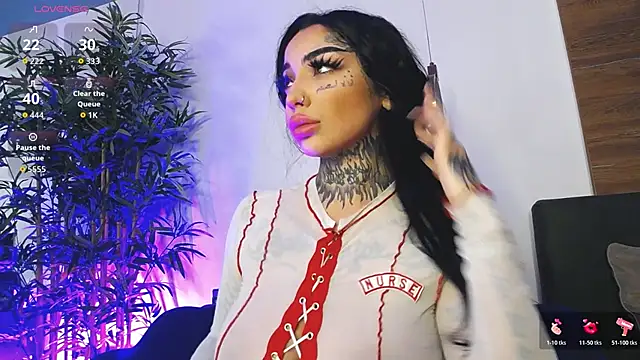 CreamyInkky  online show from April 16, 5:19 am