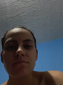 karolainvalentina online show from March 7, 1:12 am