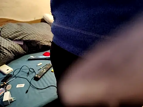 eblata04 online show from March 27, 6:19 pm