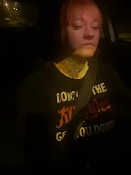 poussichienne online show from March 19, 4:17 am