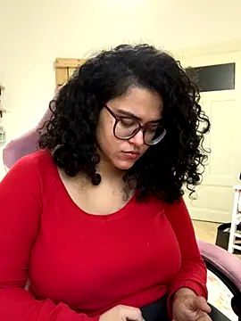 Curvydesifromgermany online show from December 15, 2:55 pm