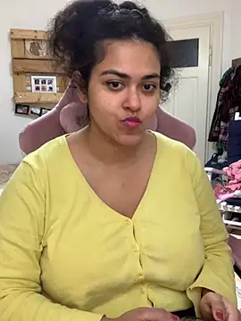 Curvydesifromgermany online show from November 5, 1:38 pm