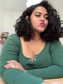 Snapshot of Curvydesifromgermany chatting on September 30, 12:22 pm Curvydesifromgermany online show from September 30, 12:22 pm
