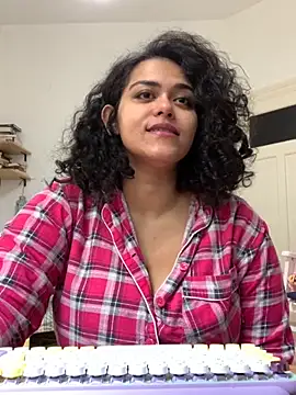 Snapshot of Curvydesifromgermany chatting on September 18, 10:47 am Curvydesifromgermany online show from September 18, 10:47 am