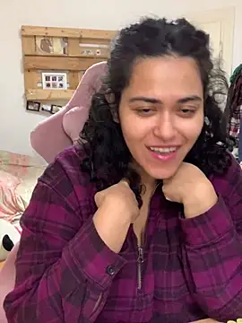 Curvydesifromgermany online show from November 7, 1:49 pm