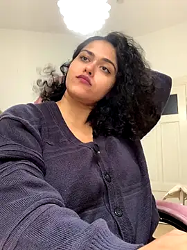 Snapshot of Curvydesifromgermany chatting on October 8, 12:42 pm Curvydesifromgermany online show from October 8, 12:42 pm