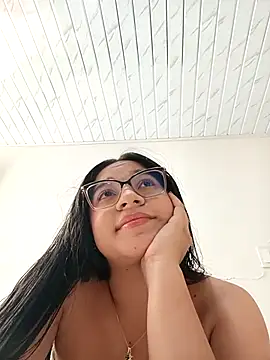 -VICKKY online show from September 17, 7:23 pm