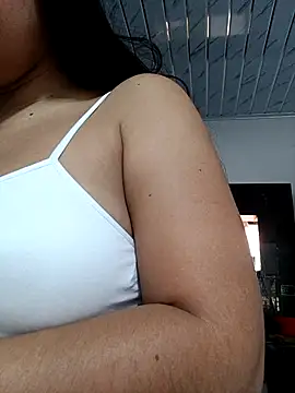 -VICKKY online show from January 14, 2:44 pm