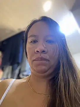 Emiily lee online show from February 7, 10:19 am