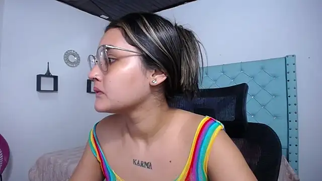 kathe-mills235 online show from April 15, 11:11 am