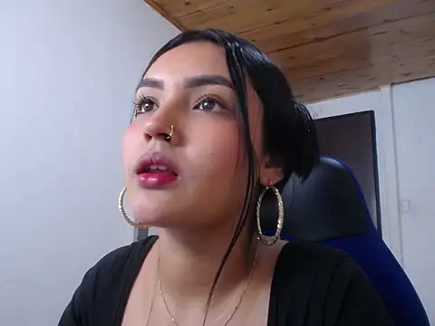 kathe-mills235 online show from October 5, 1:49 pm