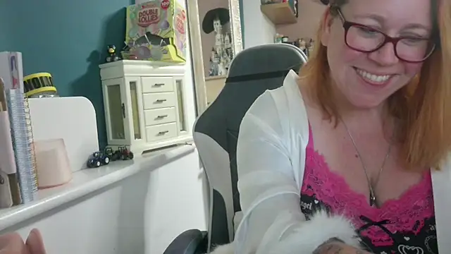 NikiDeeOfficial online show from September 8, 9:14 pm