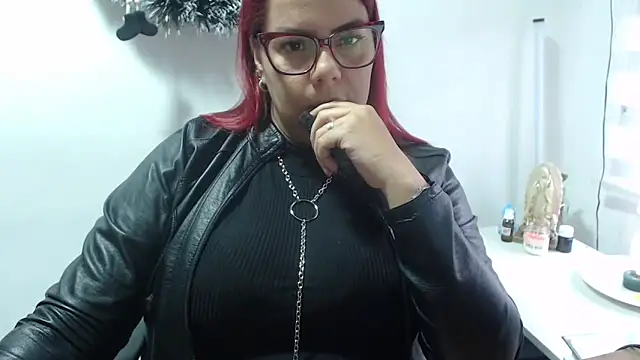 Rebecagiraut online show from December 4, 12:18 pm