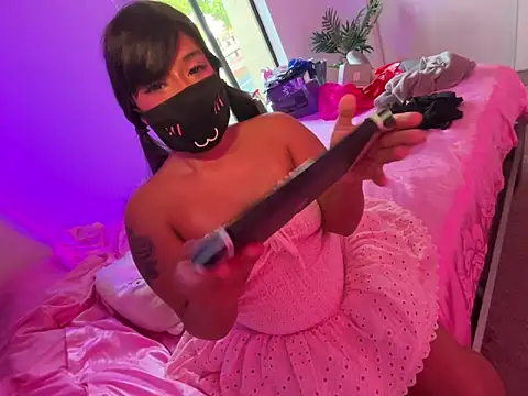 Onlypawzz online show from June 3, 2:34 am