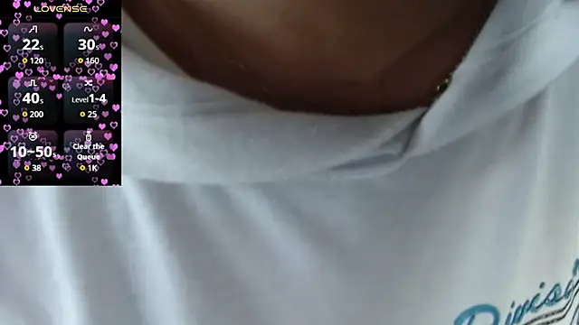 jjulietha95 online show from October 17, 2:15 am