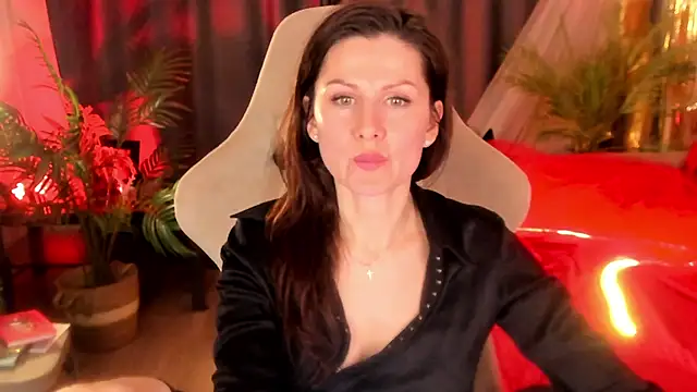 April o Nill online show from March 22, 4:46 pm