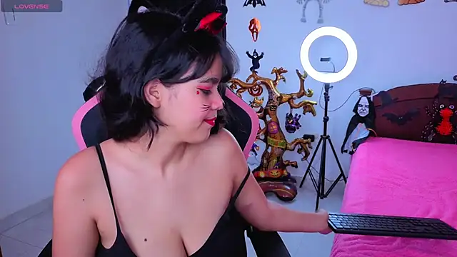 Victoriacarmo online show from October 16, 10:12 pm