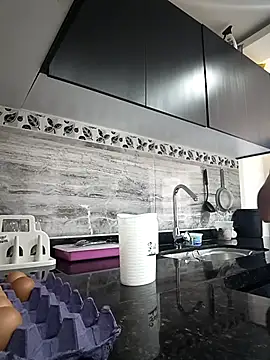 sexy-latin10 online show from May 12, 1:07 pm