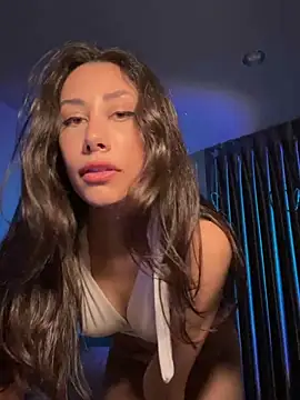 Sophiehii online show from May 12, 4:13 pm