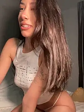 Snapshot of Sophiehii chatting on October 19, 1:24 pm Sophiehii online show from October 19, 1:24 pm