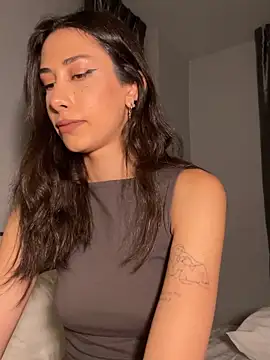 Snapshot of Sophiehii chatting on September 16, 12:46 pm Sophiehii online show from September 16, 12:46 pm