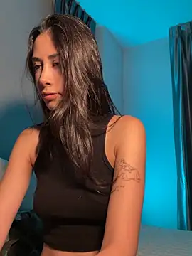 Snapshot of Sophiehii chatting on October 16, 12:52 pm Sophiehii online show from October 16, 12:52 pm