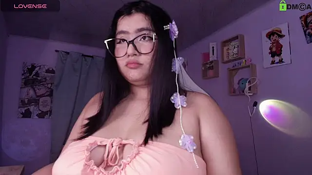 juli juliana online show from July 15, 12:04 am