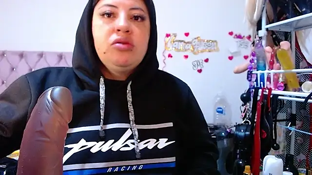 lanaqueen699 online show from March 27, 12:17 pm