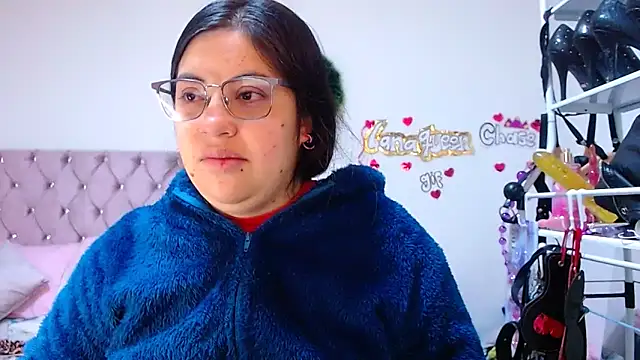 lanaqueen699 online show from February 16, 12:27 pm