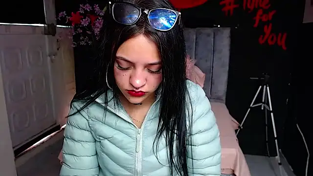 Violettasquirt online show from March 2, 1:40 pm