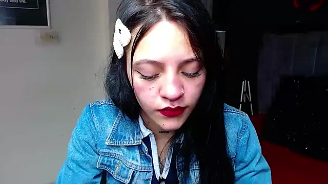 Violettasquirt online show from February 12, 6:42 pm