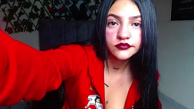 Violettasquirt online show from June 3, 2:33 pm
