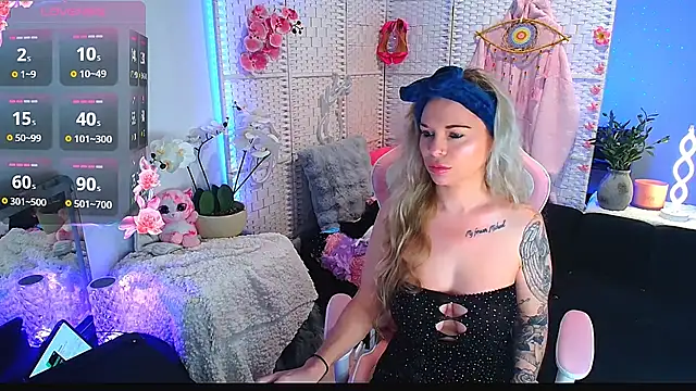 EllieKarrX online show from November 7, 10:04 pm