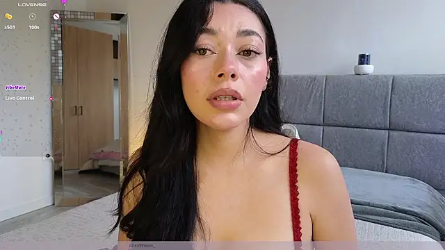 Soffimoon  online show from February 5, 8:34 pm