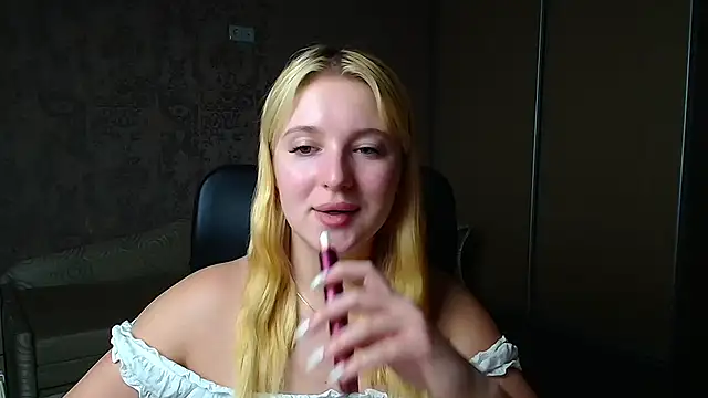 Milka kiss  online show from February 16, 4:18 pm