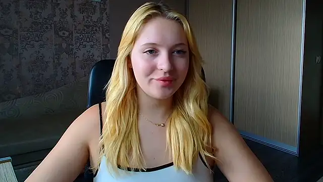 Milka kiss  online show from July 6, 3:58 pm
