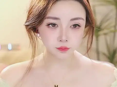 Qiaoqiao  online show from March 10, 4:44 pm