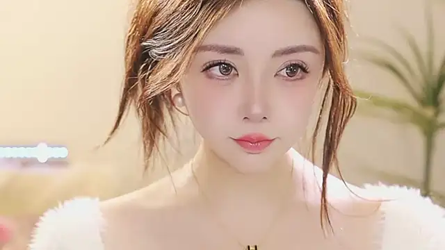 Qiaoqiao  online show from March 17, 5:28 pm