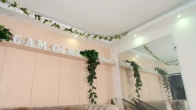 flavia cruz online show from November 25, 7:26 pm