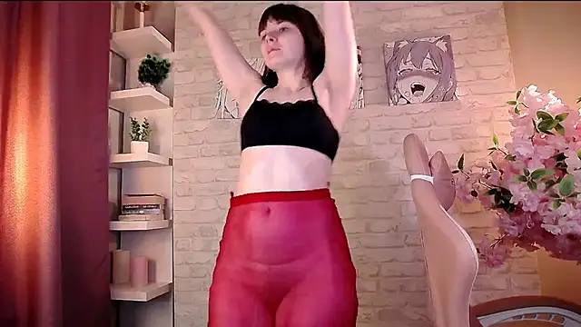 ManuTaya online show from September 13, 2:25 pm