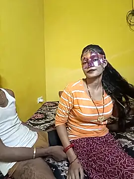 Snapshot of Karisma-sexy-couple chatting on September 29, 4:23 pm Karisma-sexy-couple online show from September 29, 4:23 pm