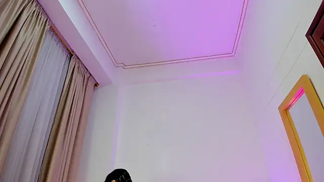 SabrinaWarrenn online show from October 18, 12:14 am