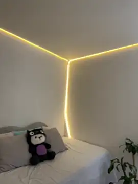 AmmyCollinsW online show from March 4, 9:21 pm