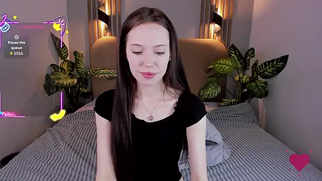 NikkiMiltons online show from September 25, 2:16 pm