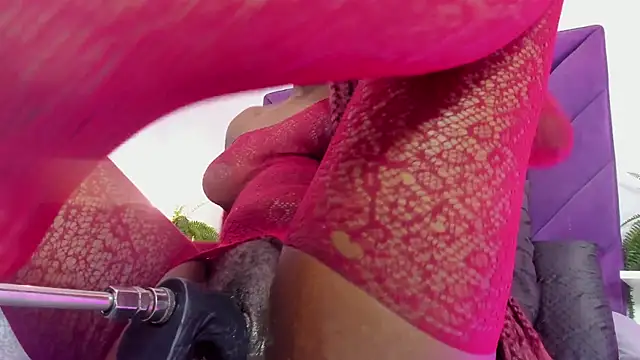 Maddyjohnsonn online show from February 5, 12:41 pm