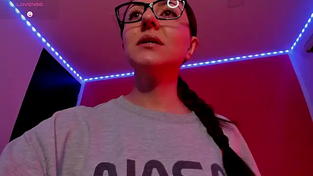 Ich Bin Julia online show from June 2, 9:43 am