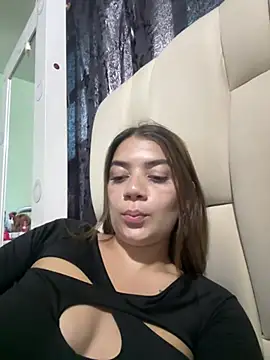 KittyKlum online show from April 8, 10:01 pm