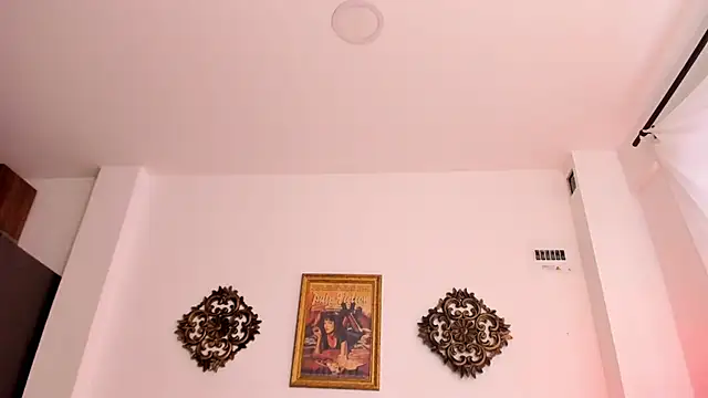 VeronicaGilss online show from March 29, 7:02 pm