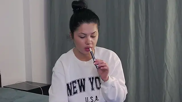 Nobodyforever online show from December 15, 6:46 pm